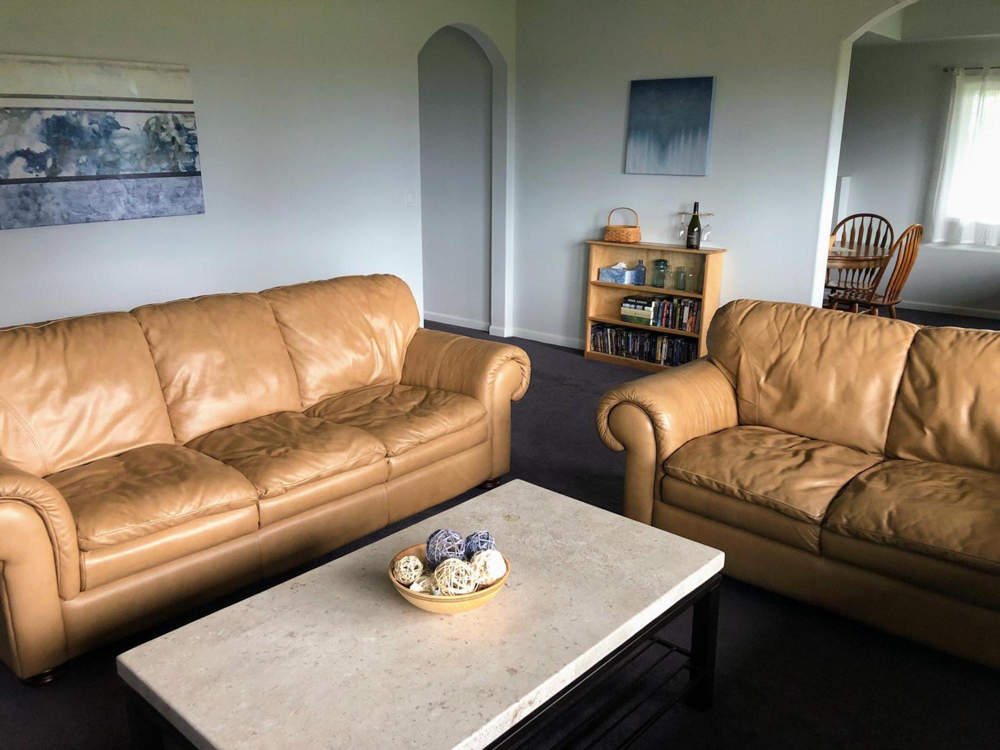 2 Bedroom Suite: Views, Private Entrance, Evchgr Amity 外观 照片