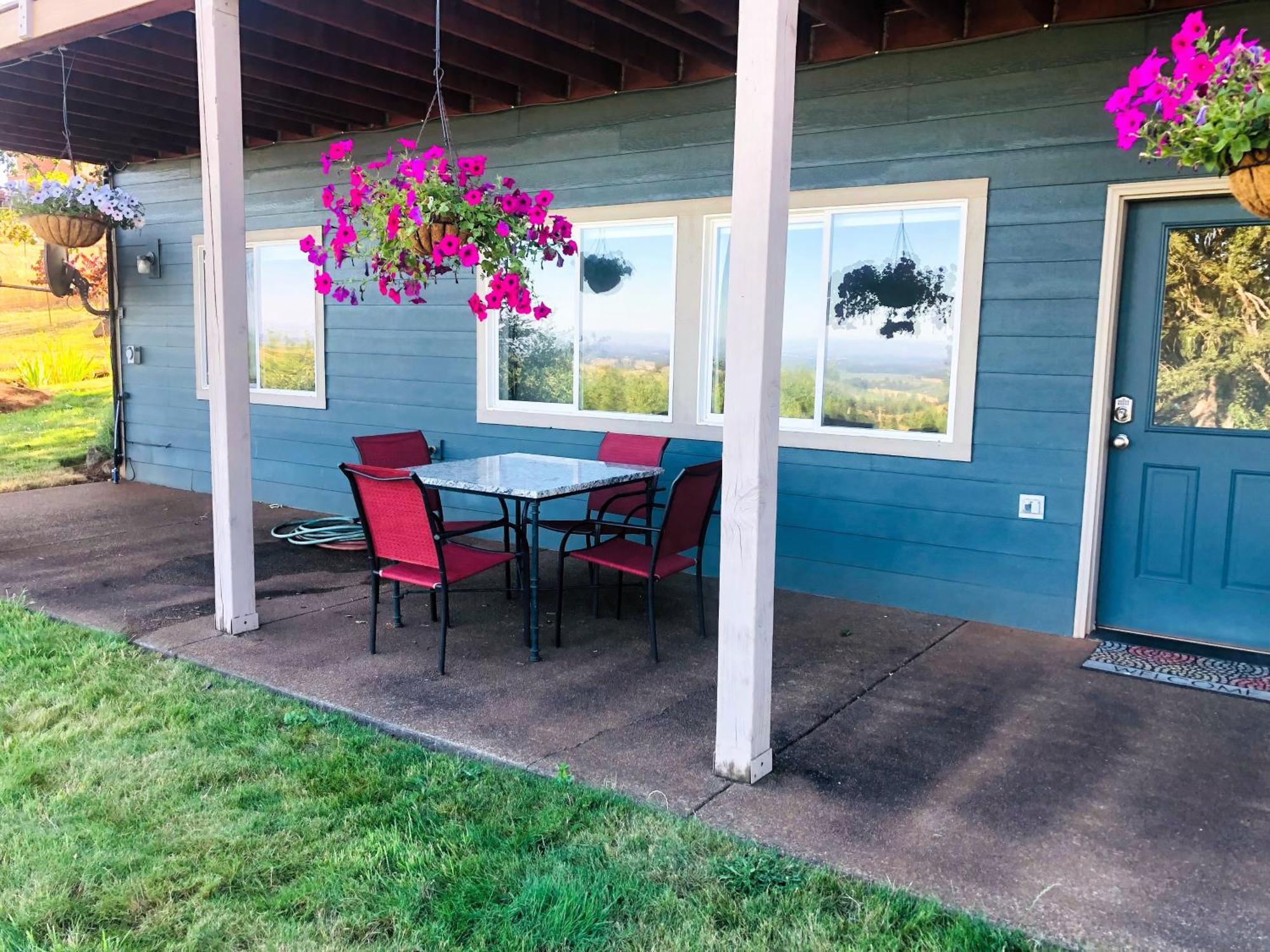 2 Bedroom Suite: Views, Private Entrance, Evchgr Amity 外观 照片