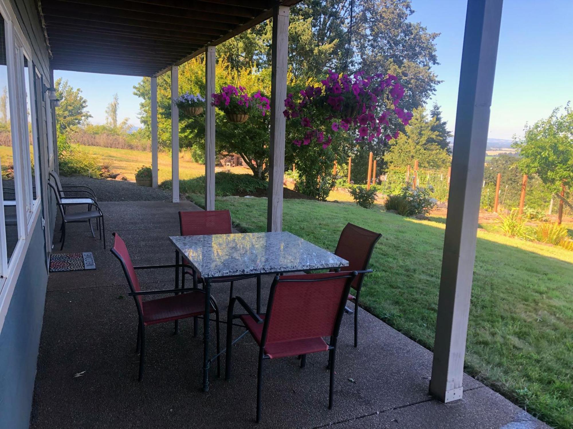 2 Bedroom Suite: Views, Private Entrance, Evchgr Amity 外观 照片